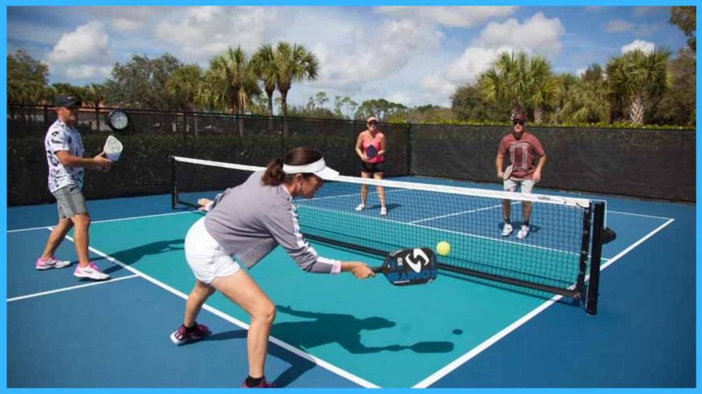 how to play pickleball game