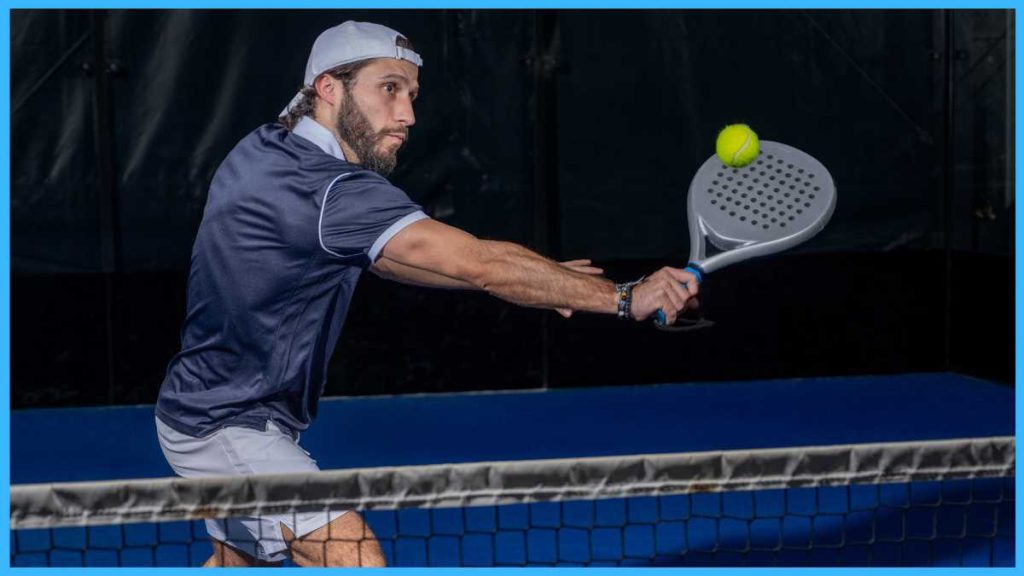 how to play padel